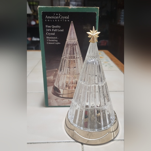 Holiday tree, American crystal collection 24% full Lead Crystal with lights Plus - Picture 2 of 4